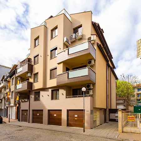 Central Flat - Old Town & Kapana Apartment Plovdiv